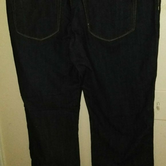 LEE NWT 'ONE TRUE FIT' - Picture 2 of 6